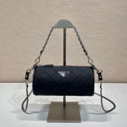 프라다 나일론 체인 숄더백 1NE546