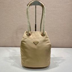 프라다 리나일론 버킷백 1BE082-3