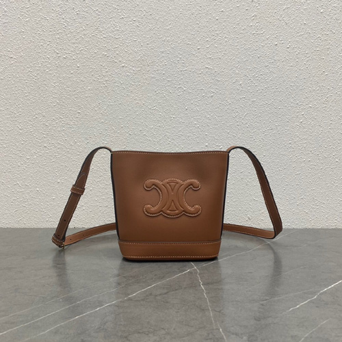 셀린느 퀴르 트리오페 미니 버킷백 10L433-1