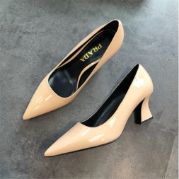 프라다 신상 펌프스 F0743-2 베이지