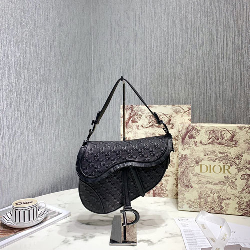 디올 브레이드 가죽 프린지를 더한  미듐 새들백 M0446 블랙