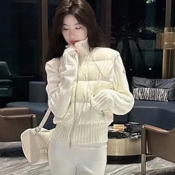 몽클레어 여성 니트패딩 MC3711