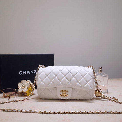 샤넬 램스킨 플랩백 스몰 AS1787 화이트