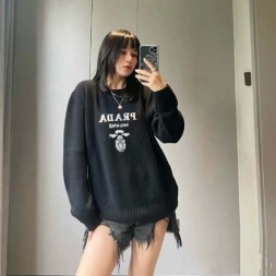 프라다 남여공용 니트 3A585-1