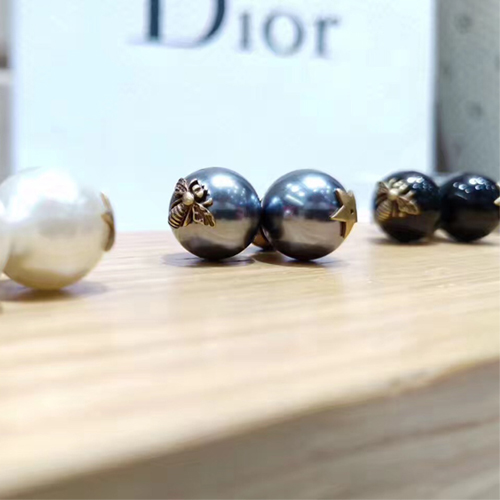 디올 신상 귀걸이 D18035-1