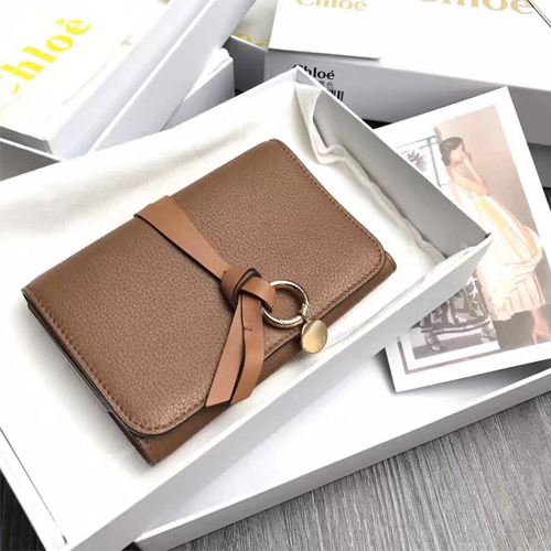 끌로에 프리미엄 펜던트 3단지갑 3P0708 브라운