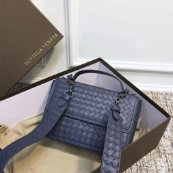 보테가 인트레치아토 나파 알루므나 백 522922 네이비