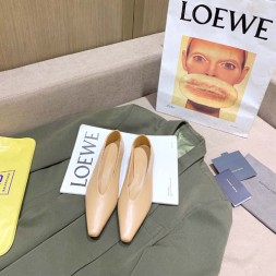 보테가 아몬드 플랫 475188 베이지