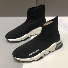 발렌시아가 신상 남여공용 스피드러너 565845