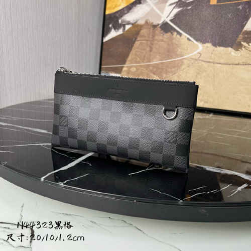 루이비통 디스커버리 포쉐트 M44323