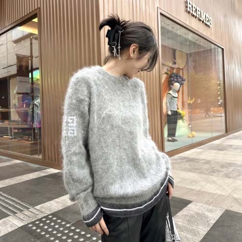 지방시 남여공용 니트  G02584