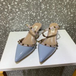 발렌티노 페이턴트 가죽 락스터드 샌들 2S0S00 에나멜 블루