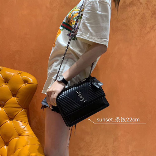 입생로랑 미디엄 선셋백 442906 블랙