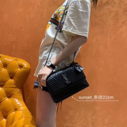 입생로랑 미디엄 선셋백 442906 블랙