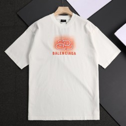 발렌시아가 남여공용 반팔  528827