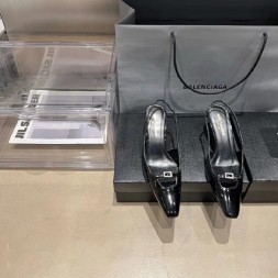 생로랑 신상 샌들 484849