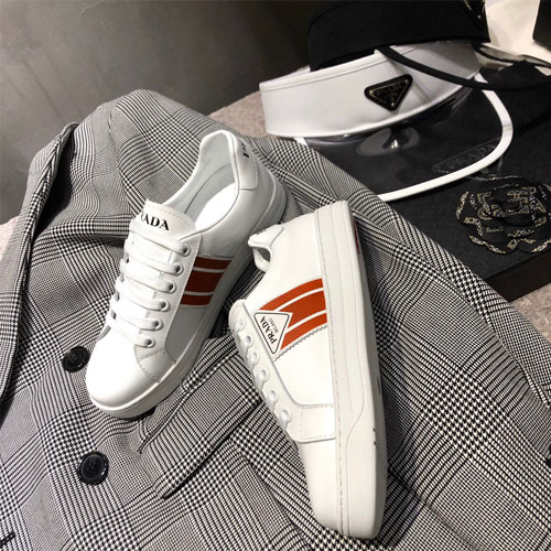 프라다 여성용 신상 스니커즈 F0746-2