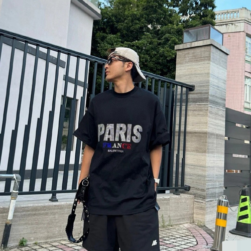 발렌시아가 남여공용 반팔 528807