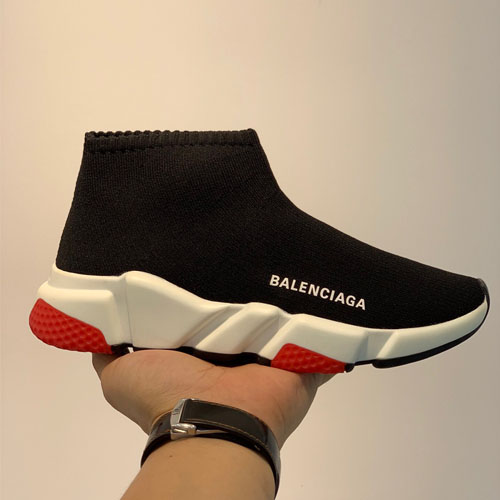 발렌시아가 신상 남여공용 스피드러너 565832