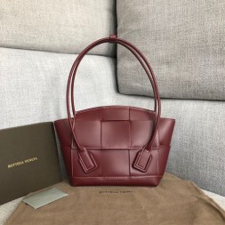 보테가 프렌치 카프 아르코 33 백 575943 버건디