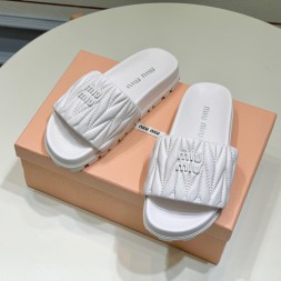 미우미우 신상 슬리퍼 57242-6