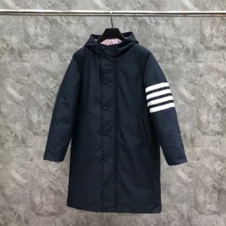 톰브라운 남여공용 패딩 TB8844 네이비