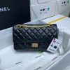 샤넬 2.55 빈티지 플랩백 미듐 A30225 블랙 금장 ++