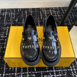 펜디 여성용 로퍼 FD46234