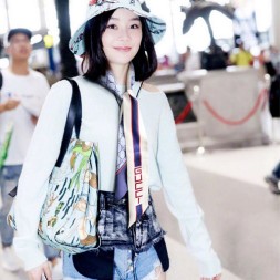 구찌 신상 넥 보우 G3628