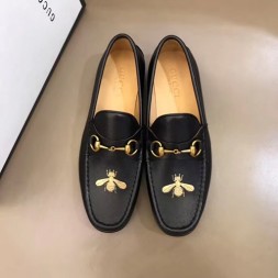 구찌 남성용 신상 로퍼 550058