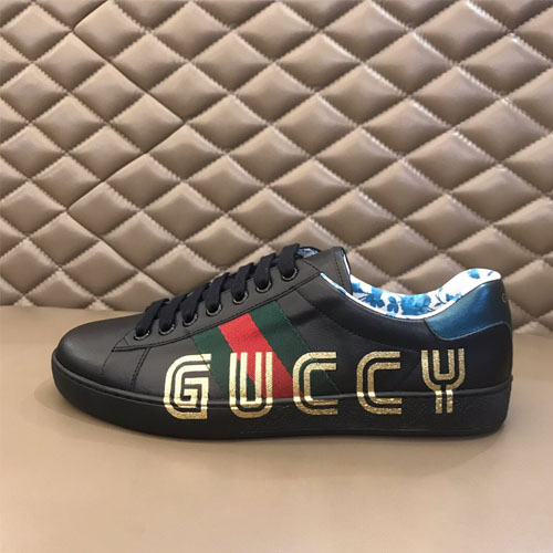 구찌 남여공용 신상 스니커즈 620332 블랙