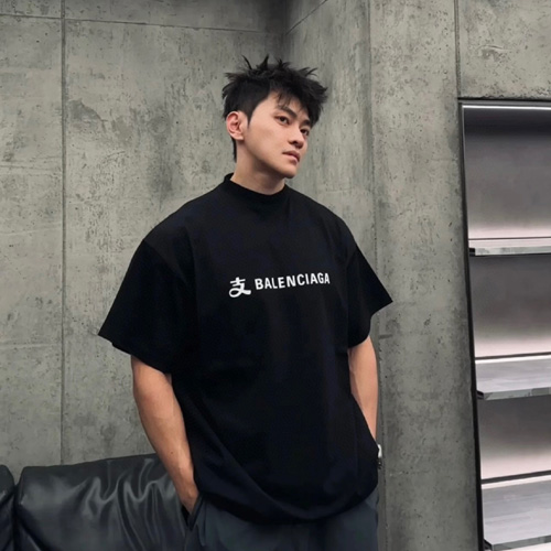 발렌시아가 남여공용 반팔 528803