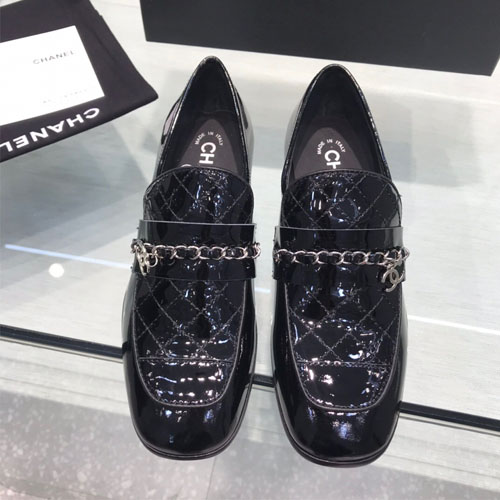 샤넬 신상 로퍼 G34128 에나멜 블랙