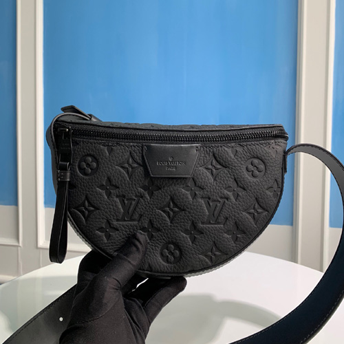 루이비통 LV 문 크로스바디 M23835-3