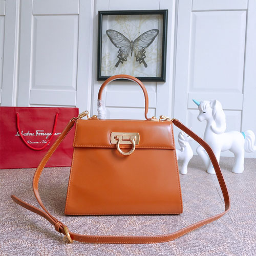 페레가모 켈리백 라지 21E889 브라운