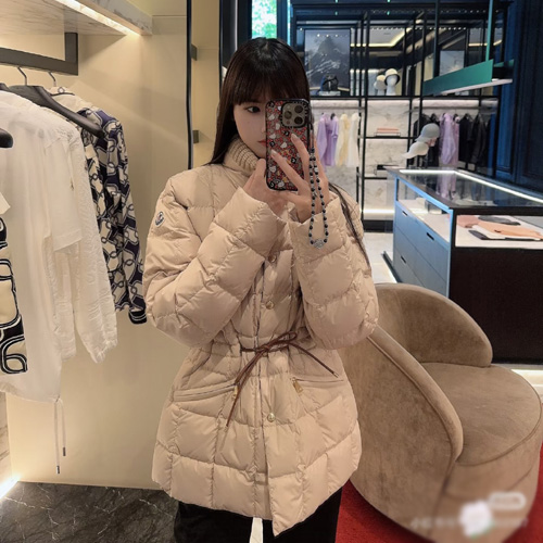 몽클레어 여성용 안티고네 숏패딩 MC3723