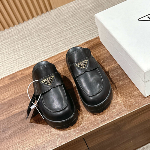 프라다  여성용 뮬 F0913-1