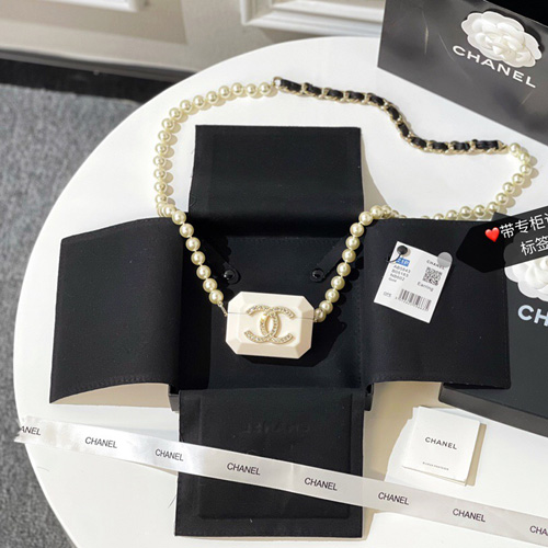 샤넬 이어폰 케이스 목걸이 C172011 화이트