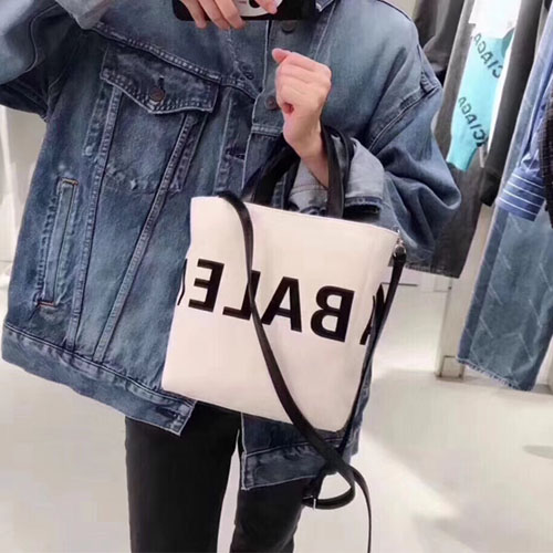 발렌시아가 신상 스몰 쇼퍼백 529127 화이트