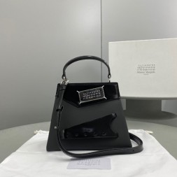 마르지엘라 스내치드 스몰 탑핸들백 MM3075 민자 블랙