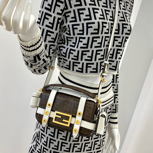 펜디 바게트 미니 케이지백 8BS034