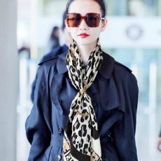 펜디 신상 스카프 FD70228