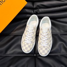 루이비통 남성용 운동화  M0505-1