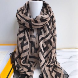 펜디 신상 스카프 FD70239