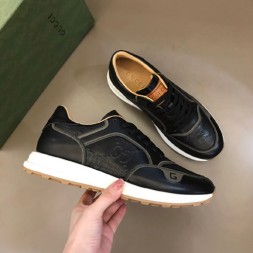 구찌 남성용 운동화 670437-2