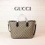 구찌 벌 모양의 GG 수프림 토트백473887