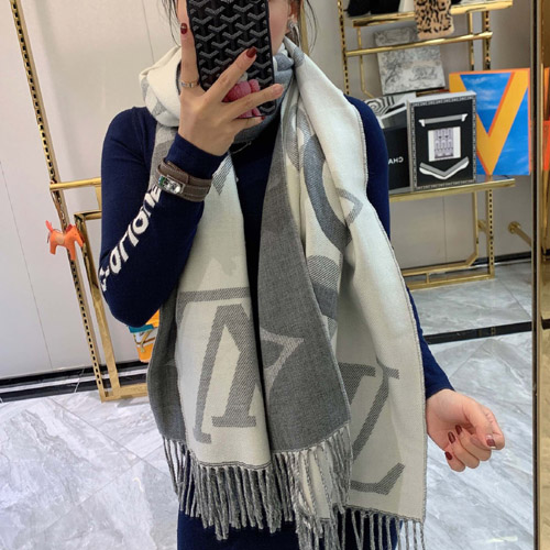 루이비통 신상 스카프  MP2330