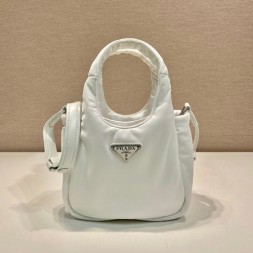 프라다 나일론 스몰 패디드 백 1BA359-10