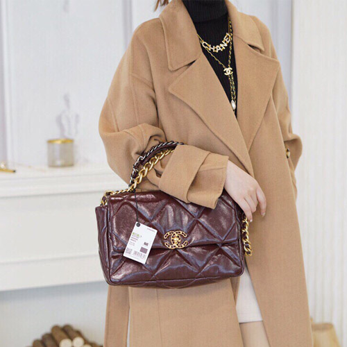  샤넬 CHANEL 19 미듐 플랩 백 AS1161 유광 버건디
