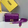펜디 미듐 바게트백 8BR600  보라
